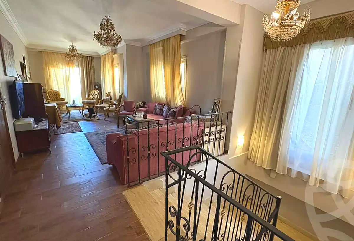 https://aqarmap.com.eg/en/listing/7145712-for-sale-cairo-new-cairo-first-settlement-mhwr-mstfy-kml
