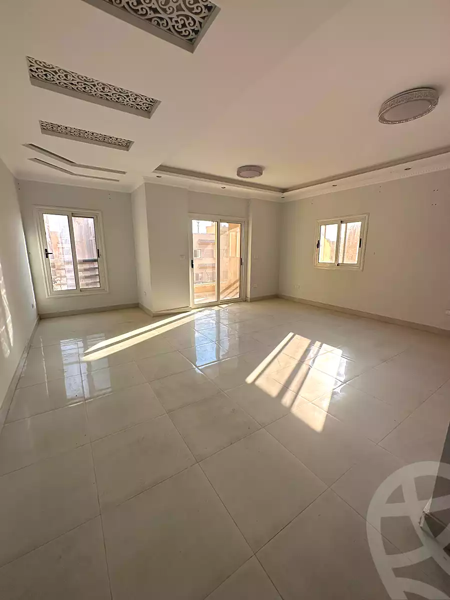 https://aqarmap.com.eg/ar/listing/7146107-for-rent-cairo-new-cairo-south-investors-mohammed-nagib-axis-st