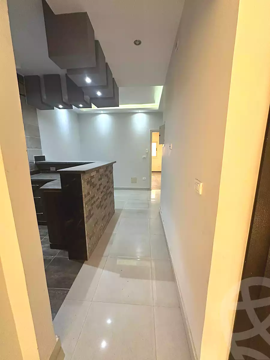 https://aqarmap.com.eg/ar/listing/7146107-for-rent-cairo-new-cairo-south-investors-mohammed-nagib-axis-st