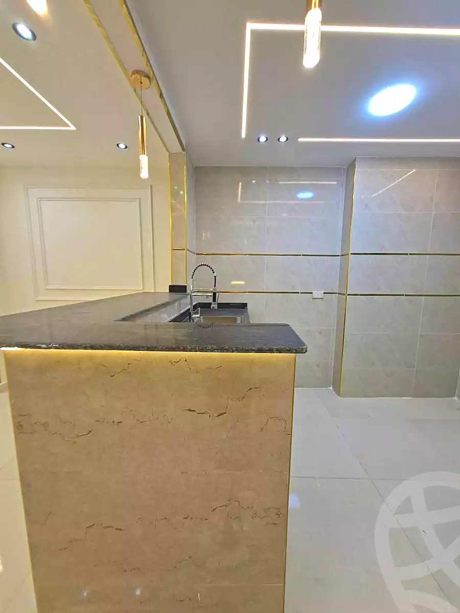 https://aqarmap.com.eg/ar/listing/7146295-for-sale-cairo-nozha-2-el-khamseen-st