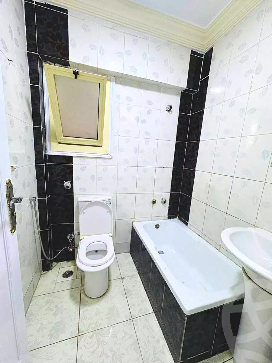 https://aqarmap.com.eg/ar/listing/7146393-for-sale-alexandria-al-agamy-shataa-el-nakheel-armed-forces-buildings