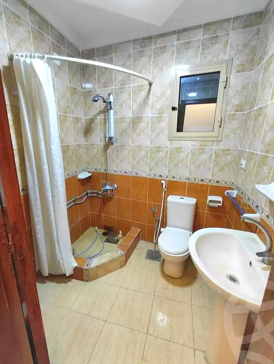 https://aqarmap.com.eg/ar/listing/7146482-for-sale-alexandria-sydy-bshr-sydy-bshr-bhry-shr-mhmwd-l-yswy