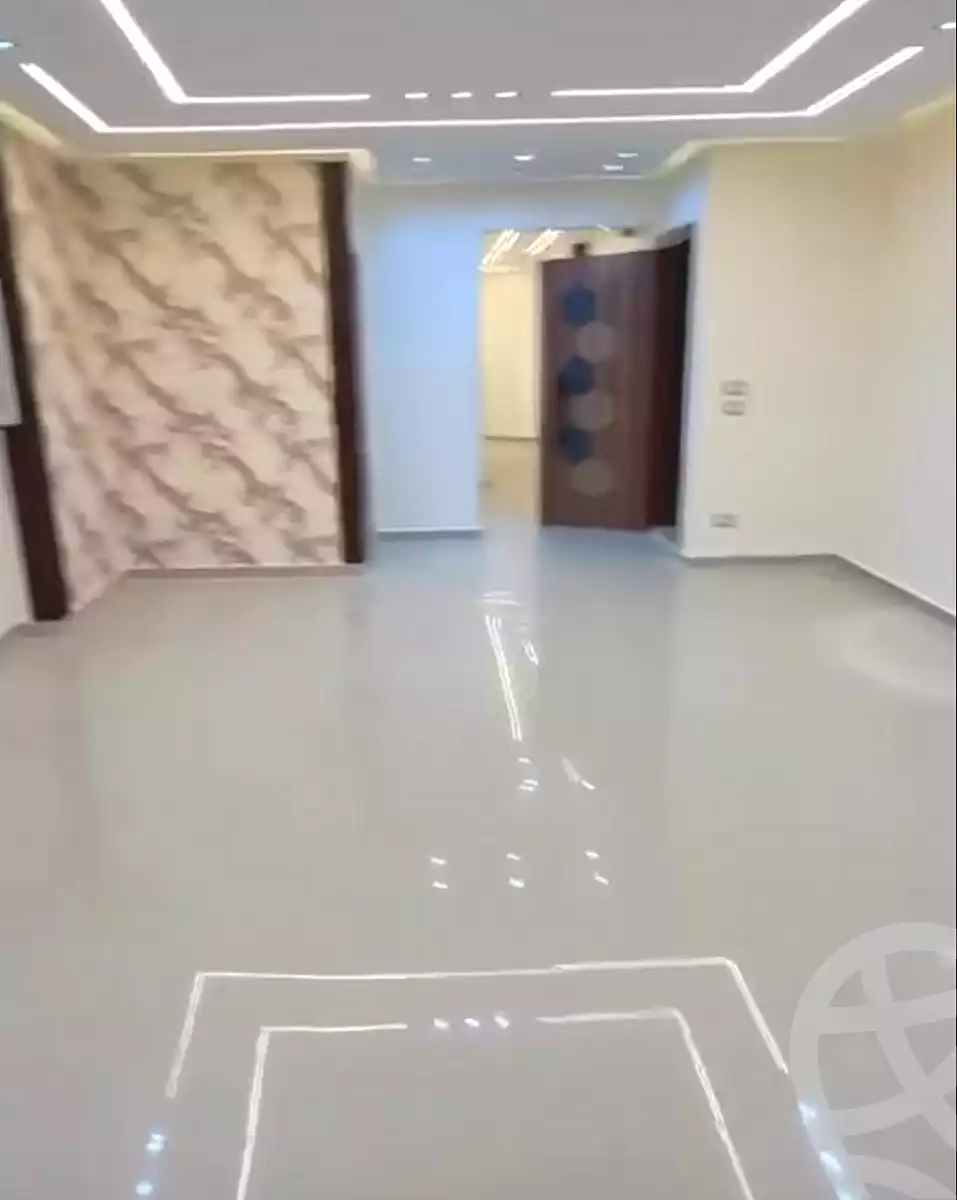 https://aqarmap.com.eg/ar/listing/7146800-for-sale-alexandria-el-asafra-l-sfr-bhry
