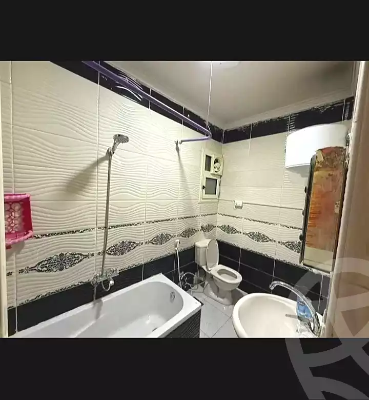 https://aqarmap.com.eg/ar/listing/7146842-for-rent-alexandria-el-asafra-salman-el-farsi-st