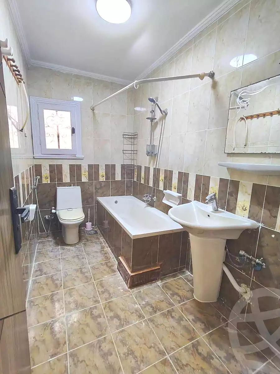 https://aqarmap.com.eg/ar/listing/7146843-for-sale-alexandria-sydy-bshr-sydy-bshr-bhry-mohamed-el-srafi-st.