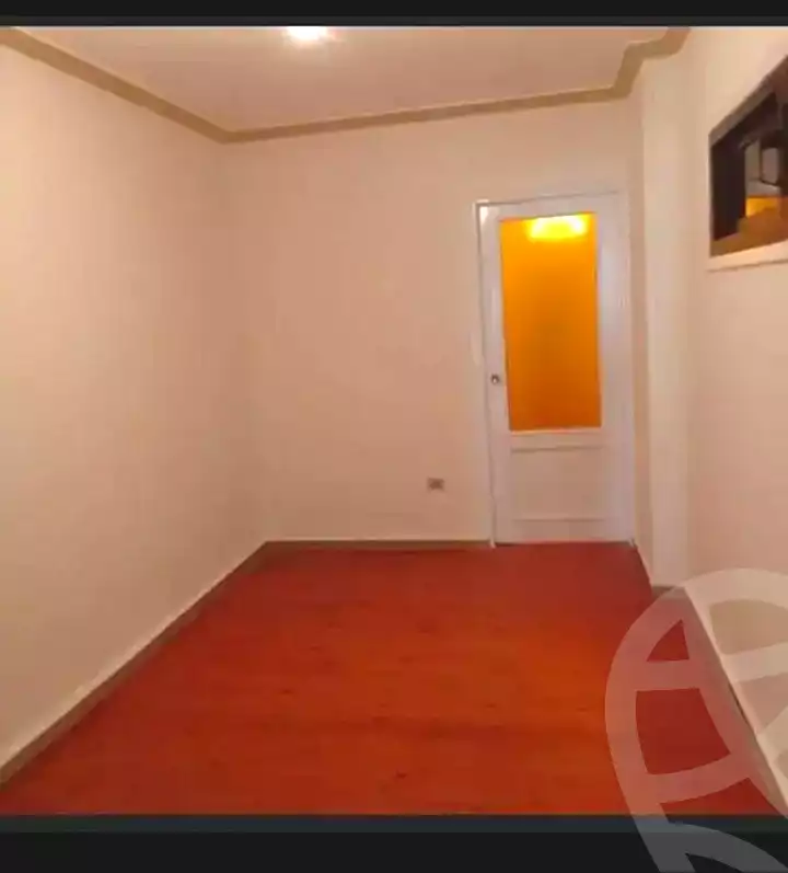 https://aqarmap.com.eg/ar/listing/7146847-for-rent-alexandria-ganaklis