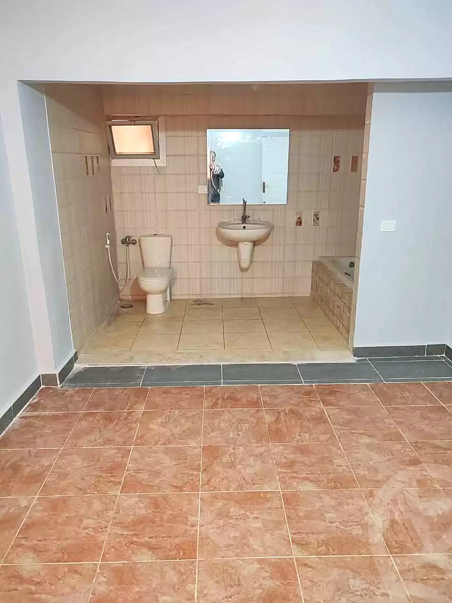 https://aqarmap.com.eg/en/listing/7147347-for-rent-alexandria-el-montazah-compounds-in-el-montazah-royal-plaza-compound-al-halawany