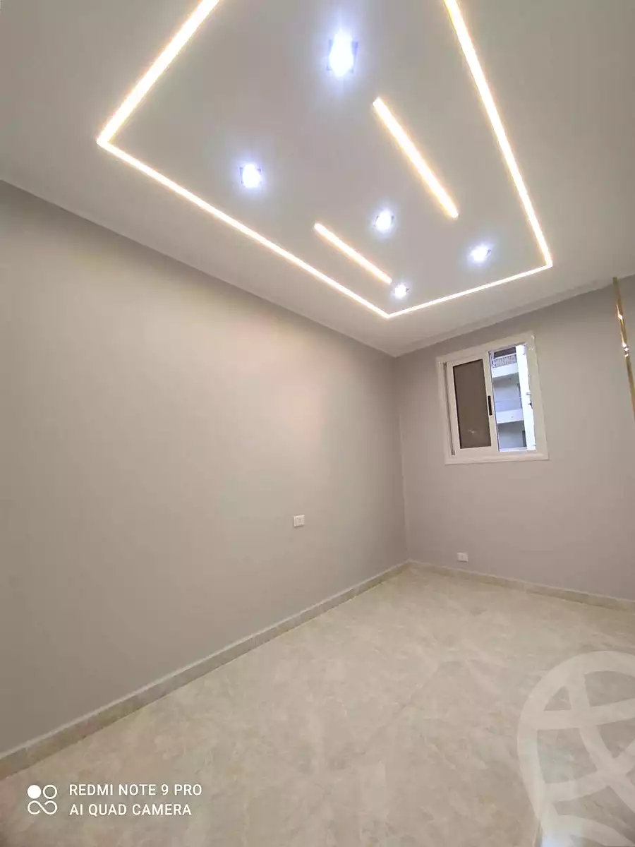 https://aqarmap.com.eg/ar/listing/7147435-for-sale-alexandria-el-asafra-shr-45