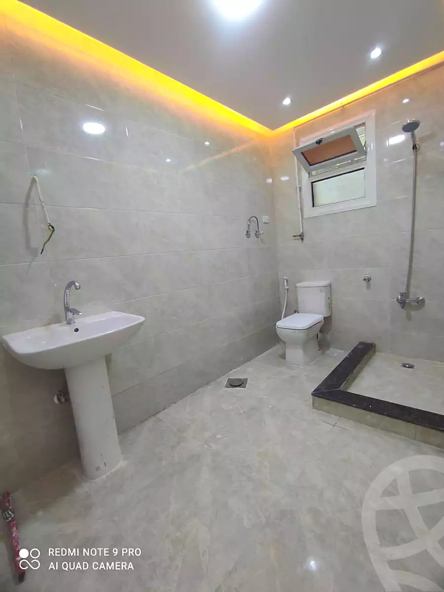 https://aqarmap.com.eg/ar/listing/7147585-for-sale-alexandria-el-asafra-shr-45