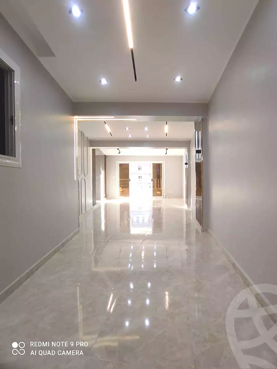 https://aqarmap.com.eg/ar/listing/7147585-for-sale-alexandria-el-asafra-shr-45