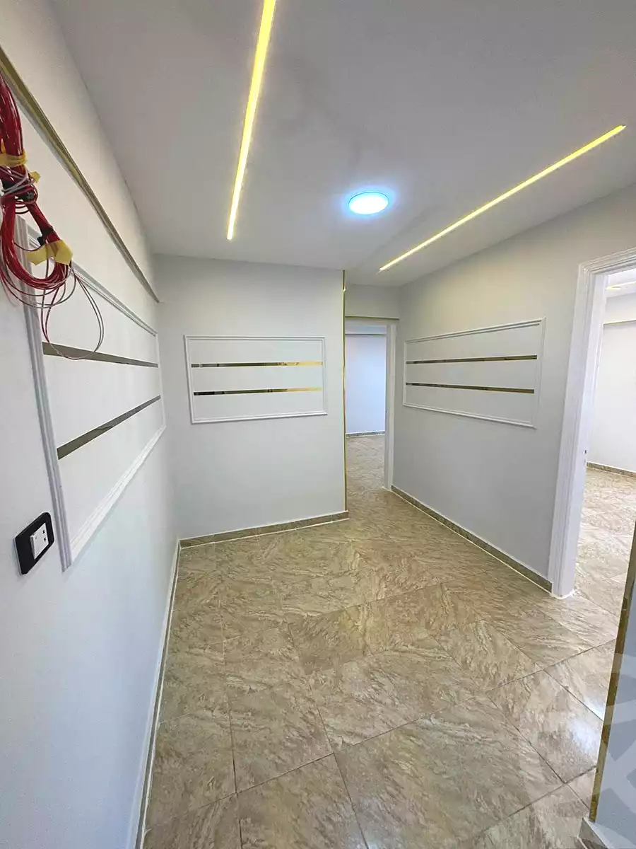 https://aqarmap.com.eg/ar/listing/7147590-for-sale-alexandria-el-asafra-shr-45