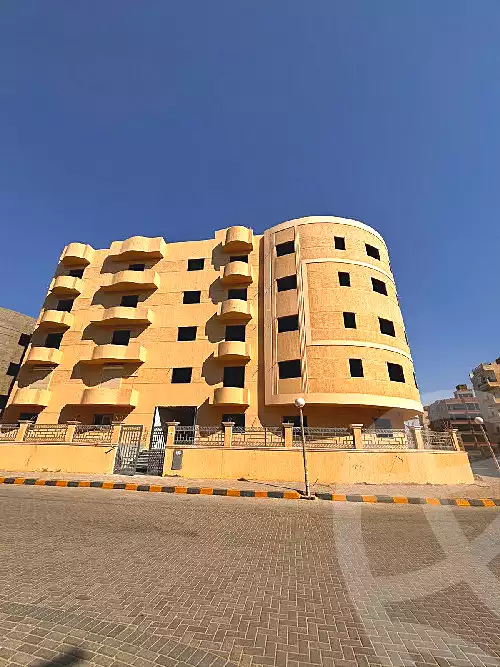 https://aqarmap.com.eg/ar/listing/7147991-for-sale-cairo-6th-of-october-compounds-knry