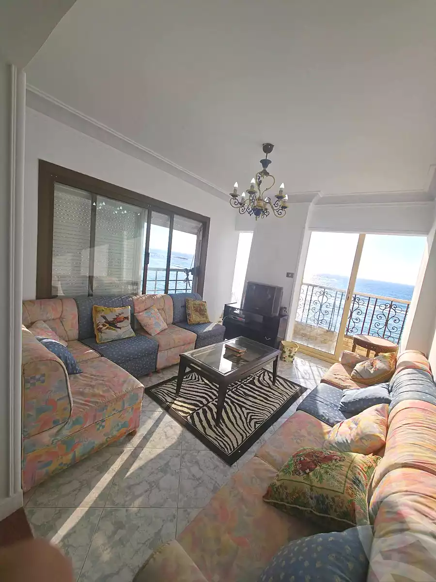 https://aqarmap.com.eg/ar/listing/7148095-for-sale-alexandria-el-asafra-l-sfr-bhry-el-geish-rd
