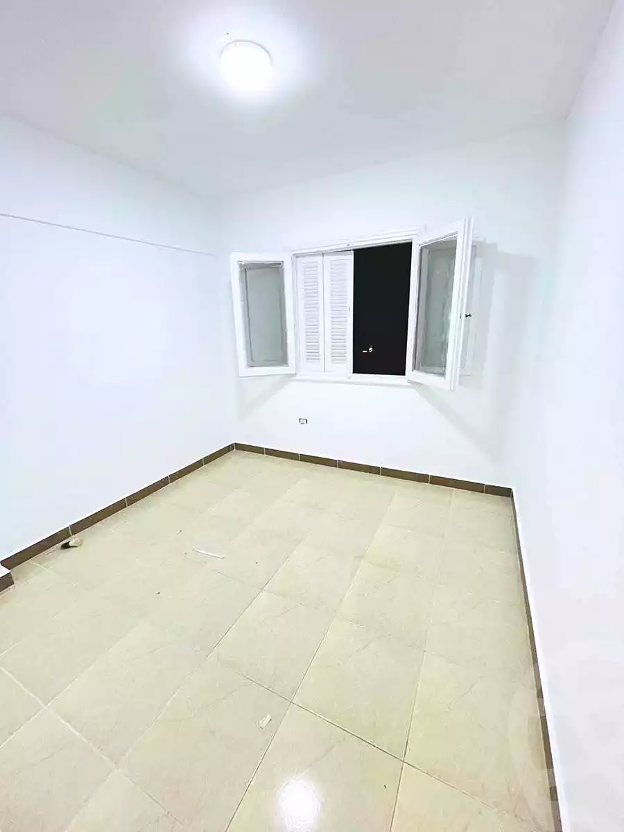https://aqarmap.com.eg/ar/listing/7148122-for-sale-alexandria-al-agamy-shataa-el-nakheel