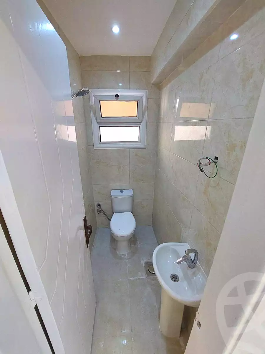 https://aqarmap.com.eg/ar/listing/7148233-for-sale-alexandria-el-asafra-shr-45