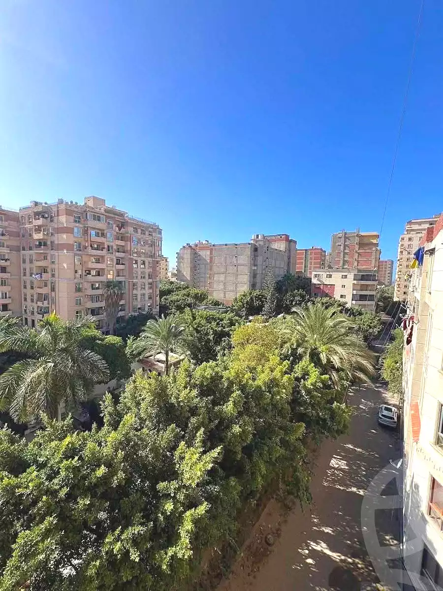 https://aqarmap.com.eg/ar/listing/7148337-for-sale-alexandria-al-agamy-lbytsh-bianchiii