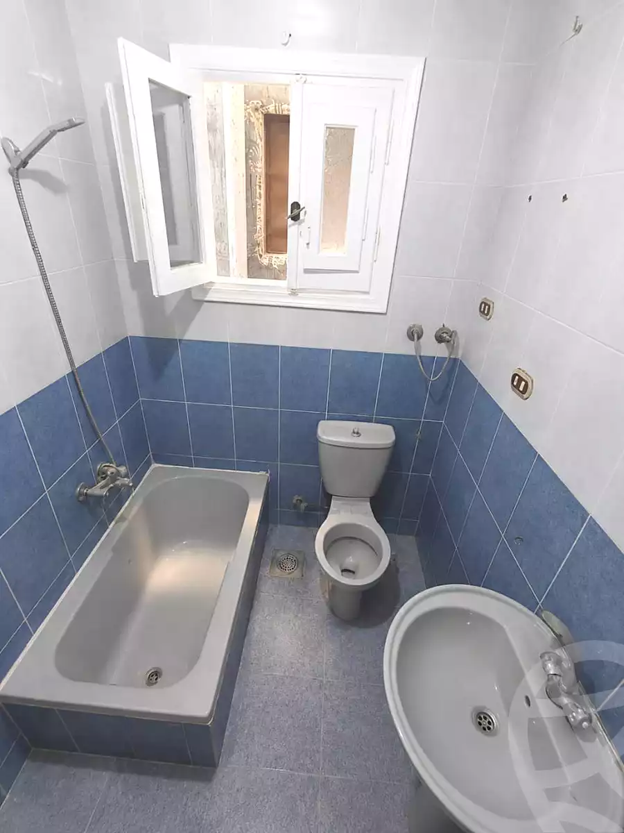 https://aqarmap.com.eg/ar/listing/7148432-for-sale-alexandria-al-agamy-el-hanouvel-gomaa-moftah-st