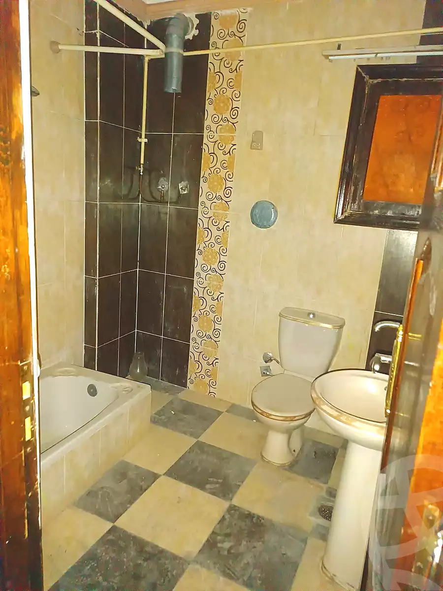https://aqarmap.com.eg/en/listing/7149419-for-rent-alexandria-al-agamy-el-hanouvel-el-salam-st