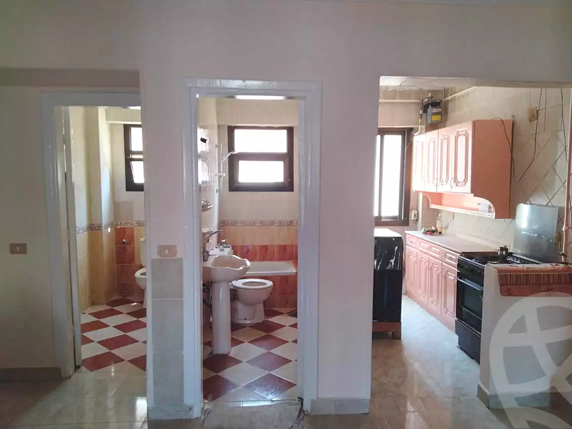 https://aqarmap.com.eg/ar/listing/7149649-for-rent-cairo-6th-of-october-el-ahyaa-neighborhood-1st-al-maahad