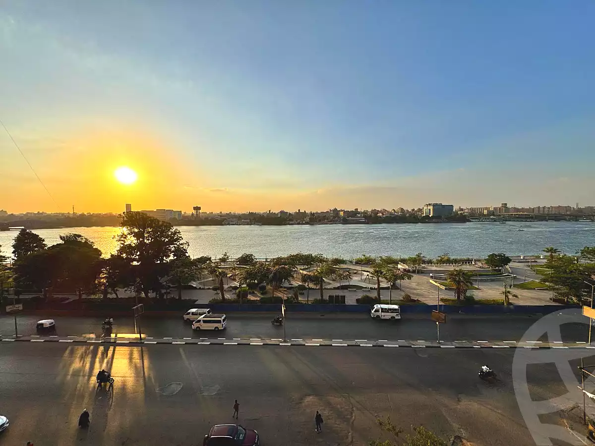 https://aqarmap.com.eg/en/listing/7149778-for-sale-cairo-shoubra-corniche-el-nile-st