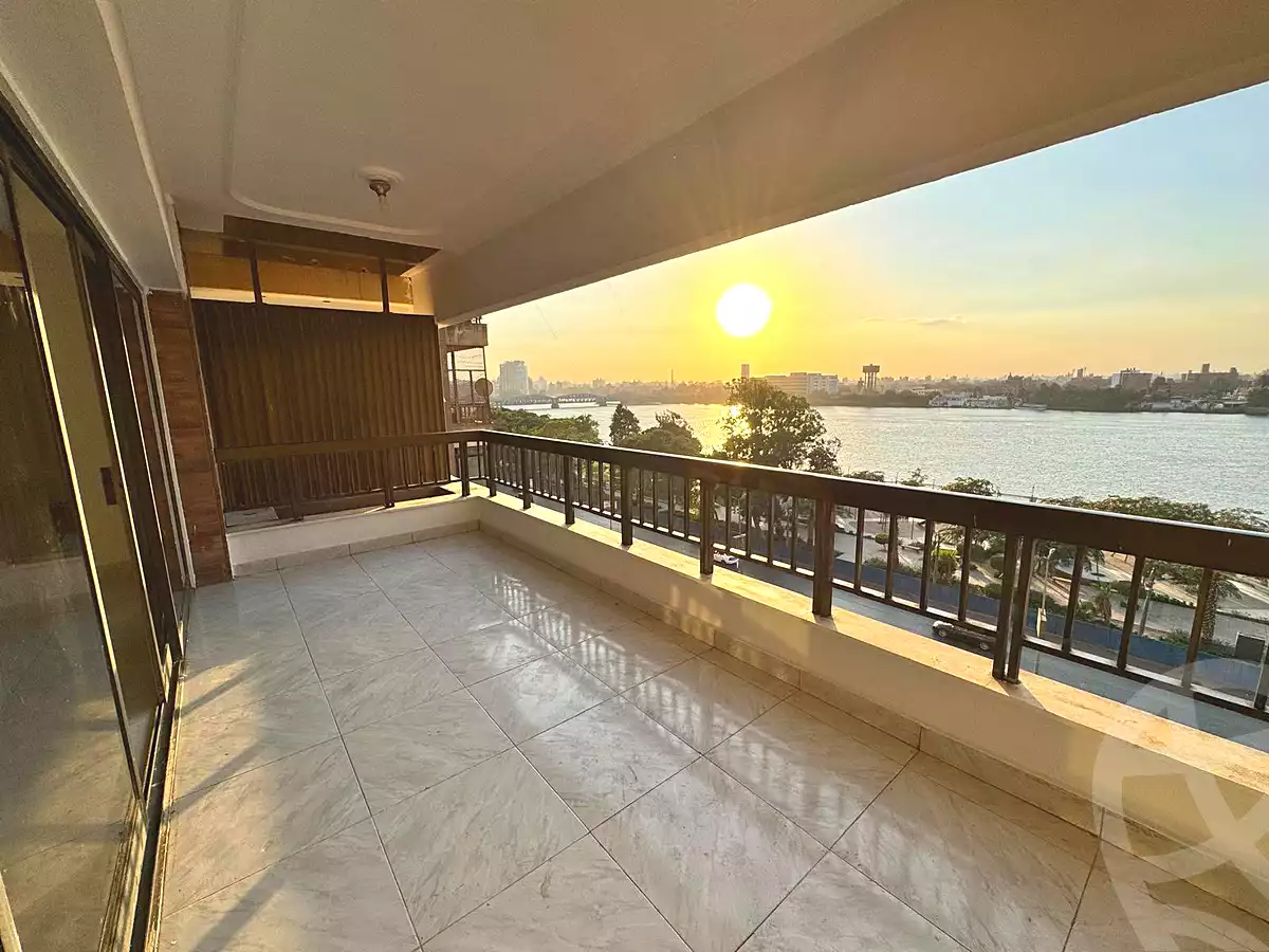 https://aqarmap.com.eg/en/listing/7149778-for-sale-cairo-shoubra-corniche-el-nile-st