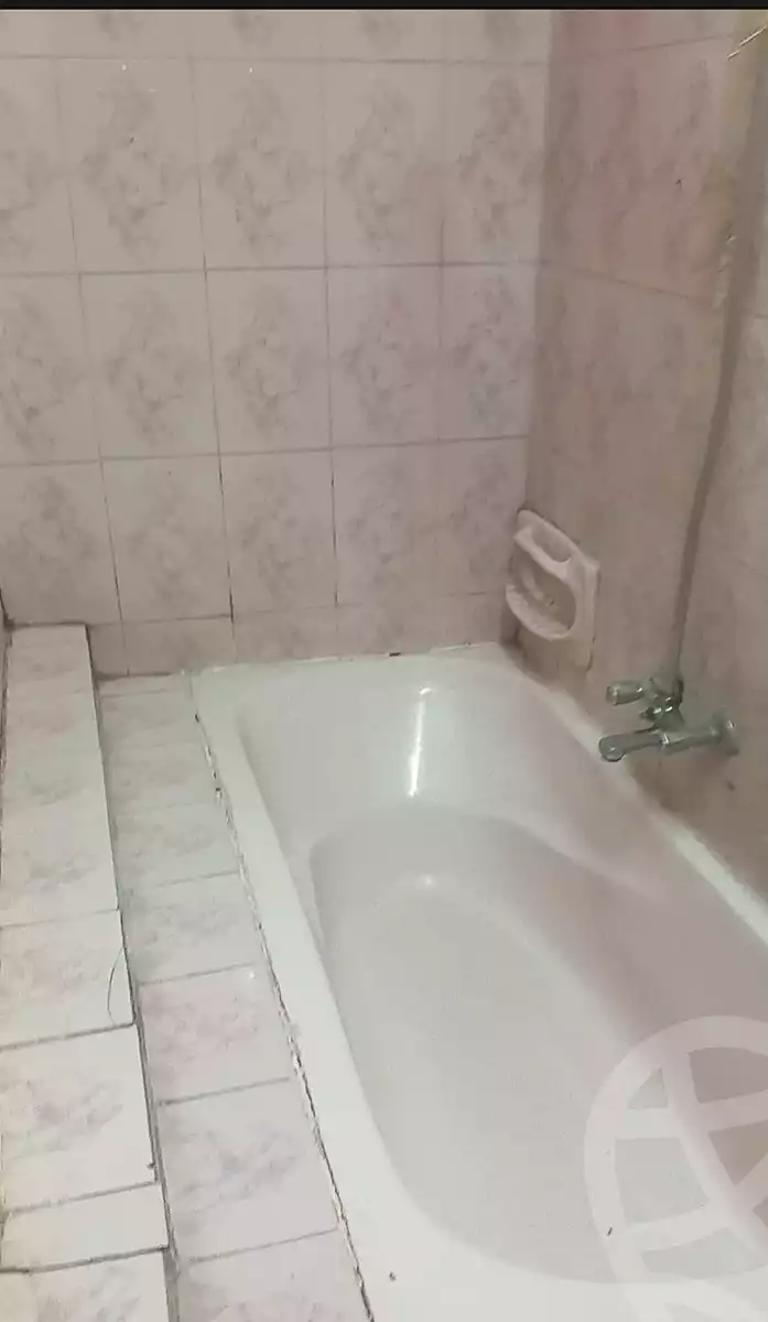 https://aqarmap.com.eg/en/listing/7149880-for-sale-cairo-ain-shams-ain-shams-el-sharkia-el-eshrein-stt