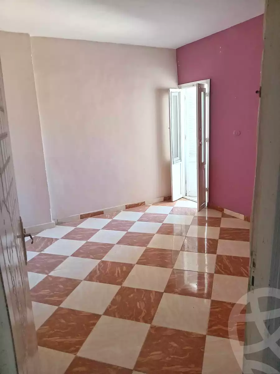 https://aqarmap.com.eg/ar/listing/7149890-for-rent-alexandria-al-agamy-el-hanouvel