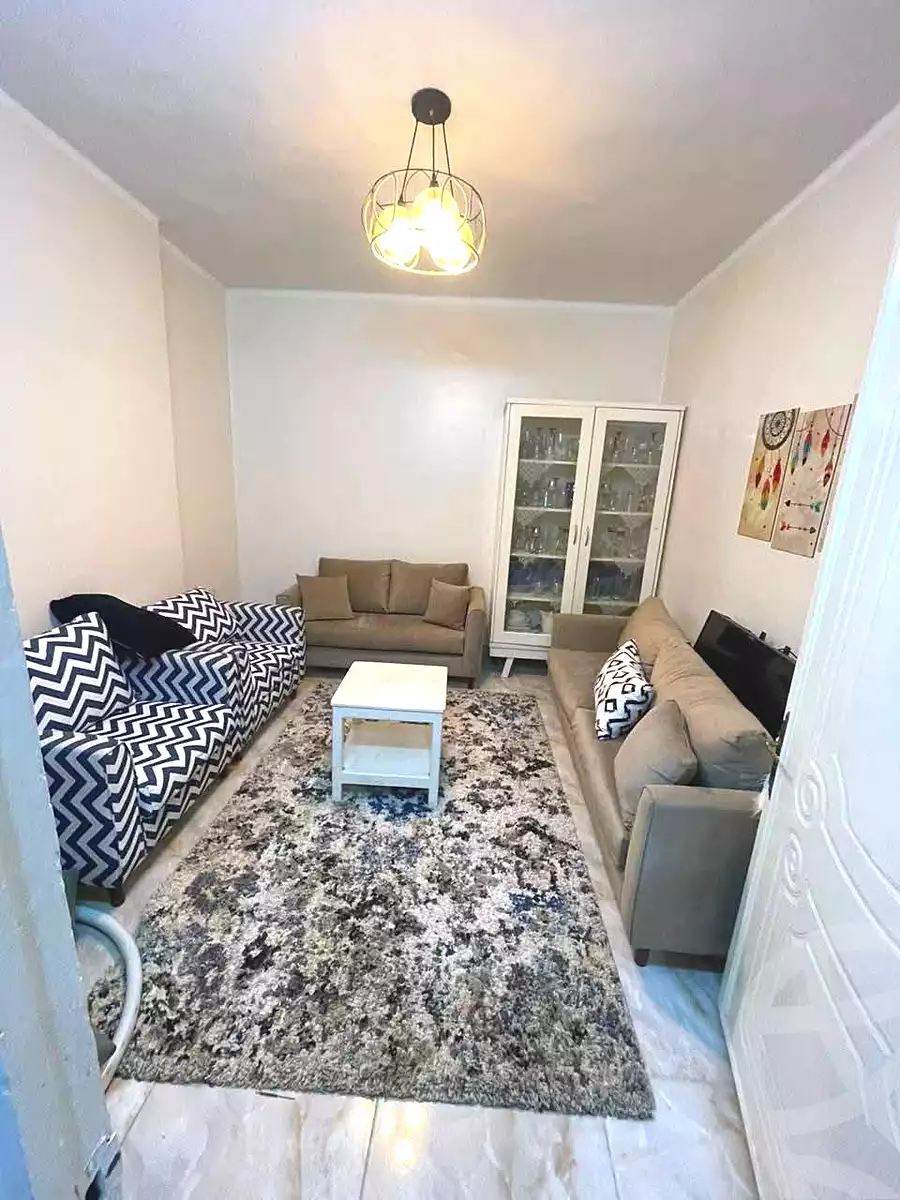 https://aqarmap.com.eg/en/listing/7150095-for-sale-cairo-helwan-helwan-el-sharkeya-ryad-pasha-st