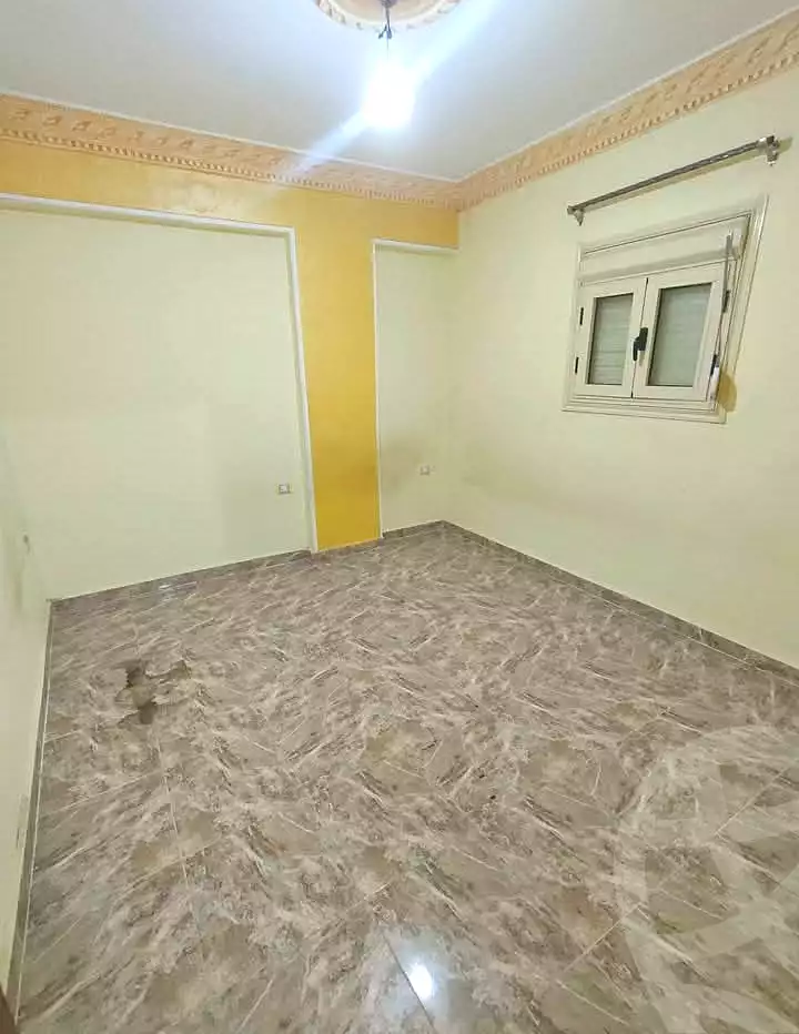 https://aqarmap.com.eg/ar/listing/7150097-for-rent-alexandria-new-miami-eskot