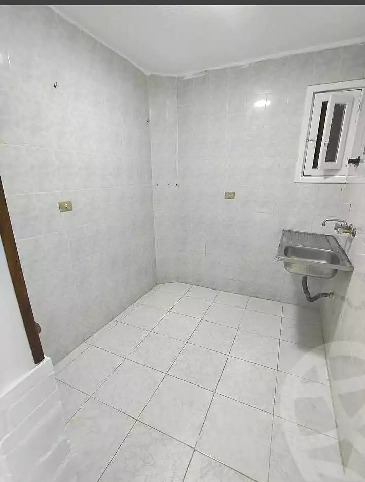 https://aqarmap.com.eg/en/listing/7150565-for-sale-alexandria-al-agamy-shataa-el-nakheel