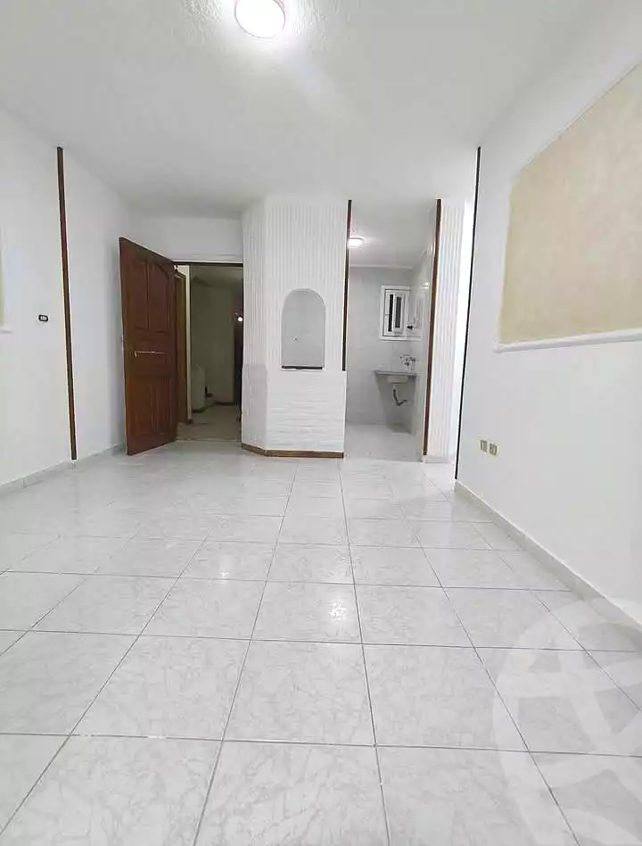 https://aqarmap.com.eg/en/listing/7150565-for-sale-alexandria-al-agamy-shataa-el-nakheel