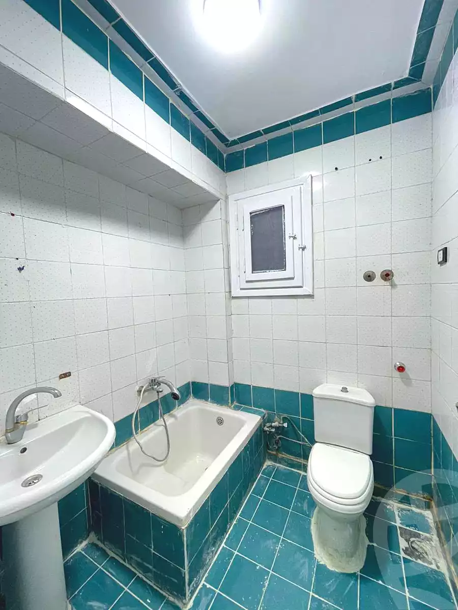 https://aqarmap.com.eg/en/listing/7150684-for-sale-alexandria-al-agamy