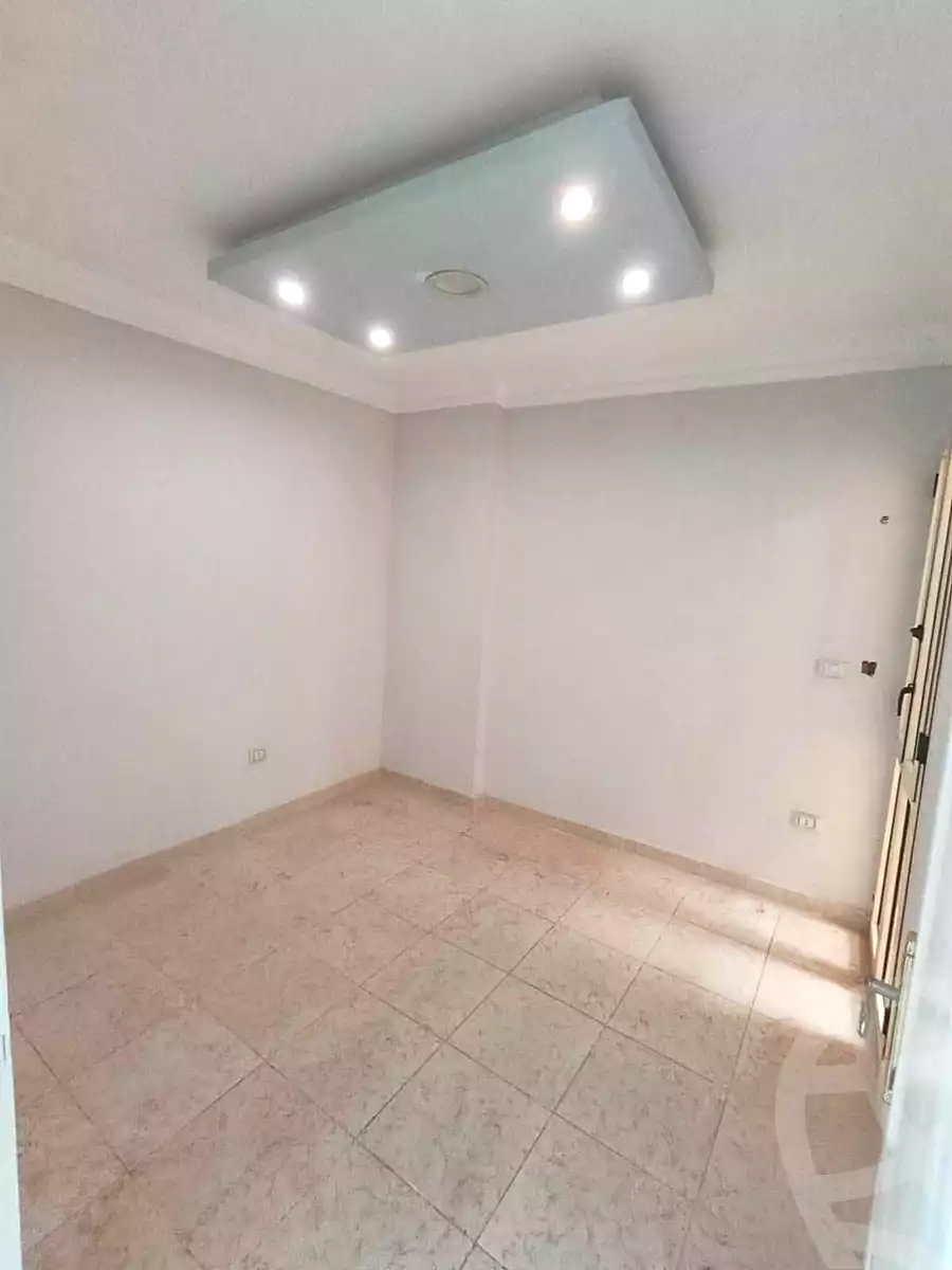 https://aqarmap.com.eg/ar/listing/7150964-for-sale-alexandria-al-agamy-lbytsh-bianchiii