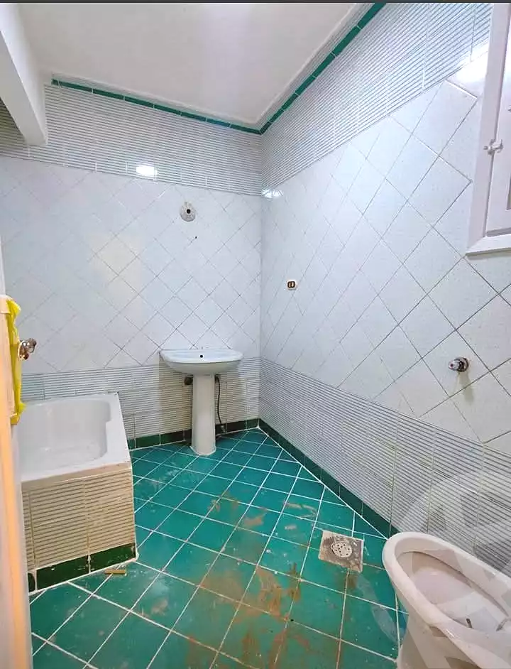 https://aqarmap.com.eg/en/listing/7151377-for-sale-alexandria-al-agamy-shataa-el-nakheel