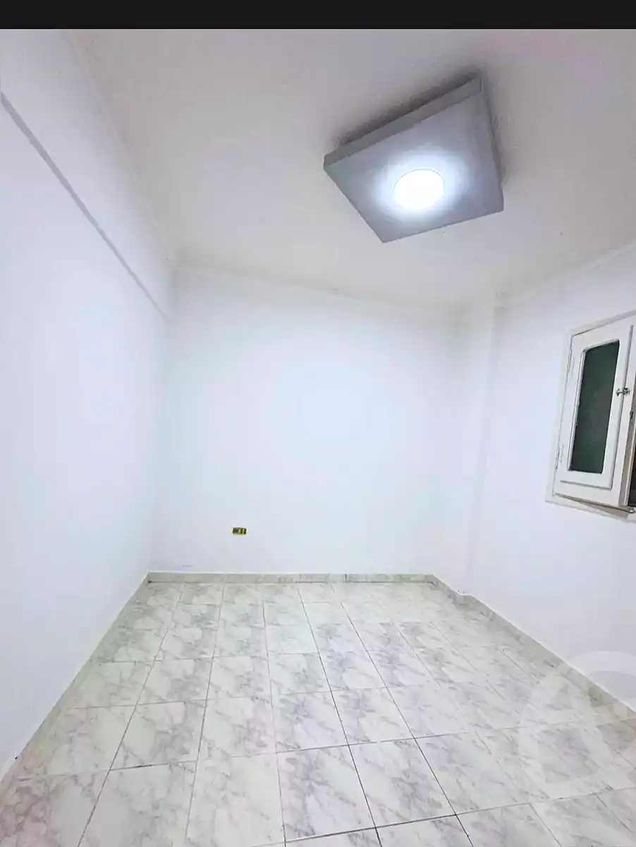 https://aqarmap.com.eg/en/listing/7151563-for-sale-alexandria-al-agamy-shataa-el-nakheel