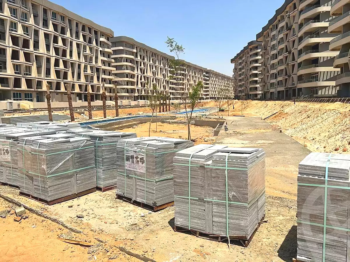 https://aqarmap.com.eg/ar/listing/7151893-for-sale-cairo-new-administrative-capital-r7-midtown-condo