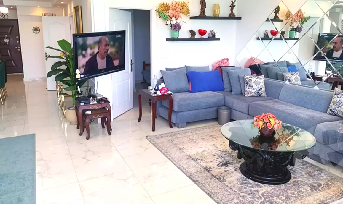 https://aqarmap.com.eg/en/listing/7151901-for-sale-alexandria-camp-cesar-el-gaish-rd