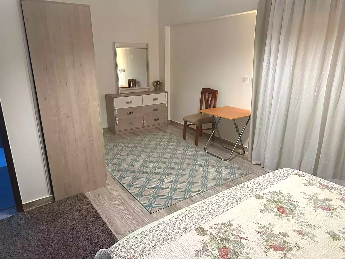 https://aqarmap.com.eg/ar/listing/7152106-for-rent-cairo-6th-of-october-compounds-mashareq