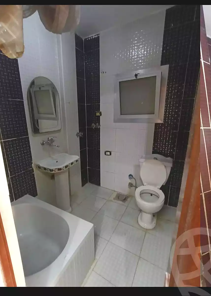 https://aqarmap.com.eg/ar/listing/7152161-for-sale-alexandria-lsywf-el-falki