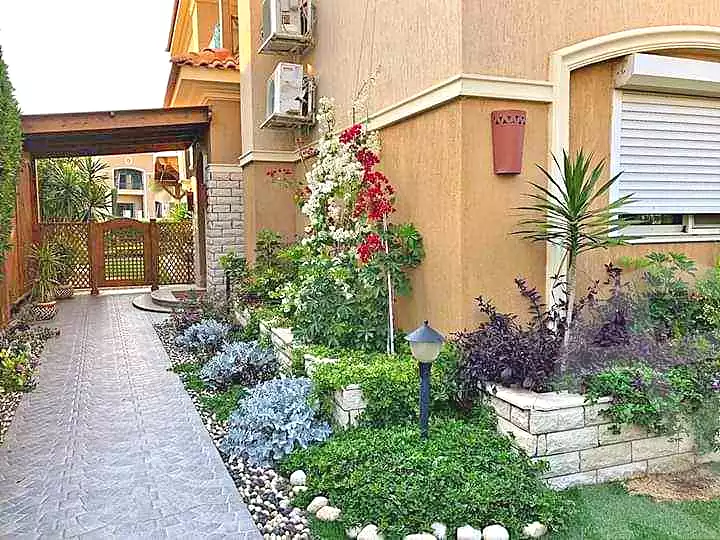 https://aqarmap.com.eg/en/listing/7152206-for-sale-cairo-new-cairo-compounds-hyde-park-centre-ville-hyde-park