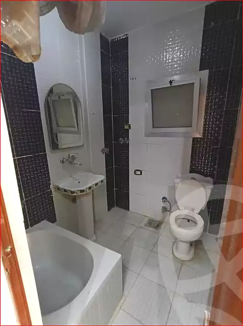 https://aqarmap.com.eg/en/listing/7152329-for-sale-alexandria-lsywf-el-falki