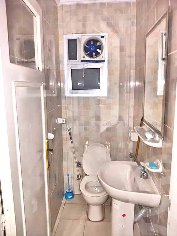 https://aqarmap.com.eg/ar/listing/7153345-for-sale-alexandria-sydy-bshr-sydy-bshr-bhry