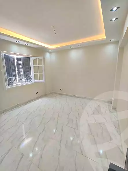 https://aqarmap.com.eg/ar/listing/7153635-for-sale-alexandria-sydy-bshr-sydy-bshr-bhry-mohamed-el-srafi-st.