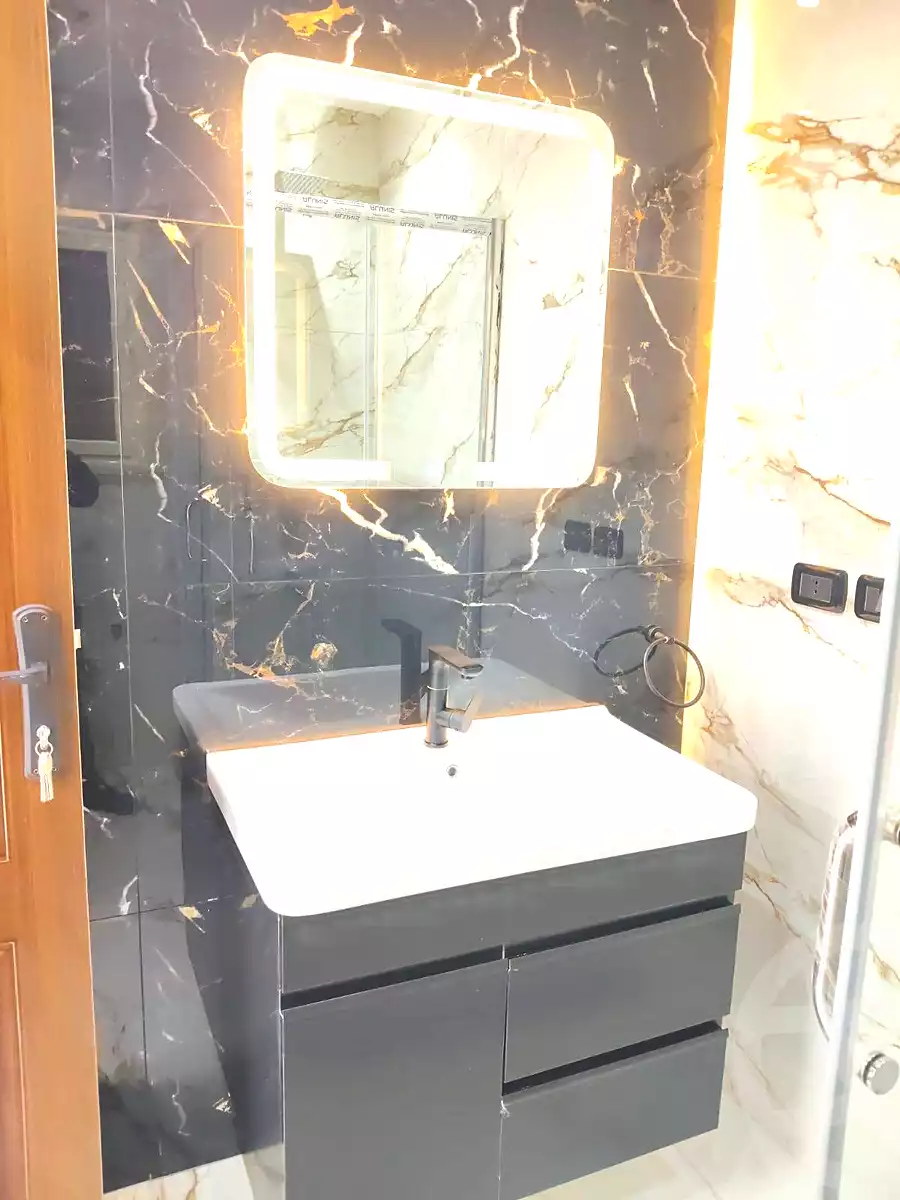 https://aqarmap.com.eg/en/listing/7154217-for-sale-cairo-helwan-hadayek-helwan-nile-corniche-st
