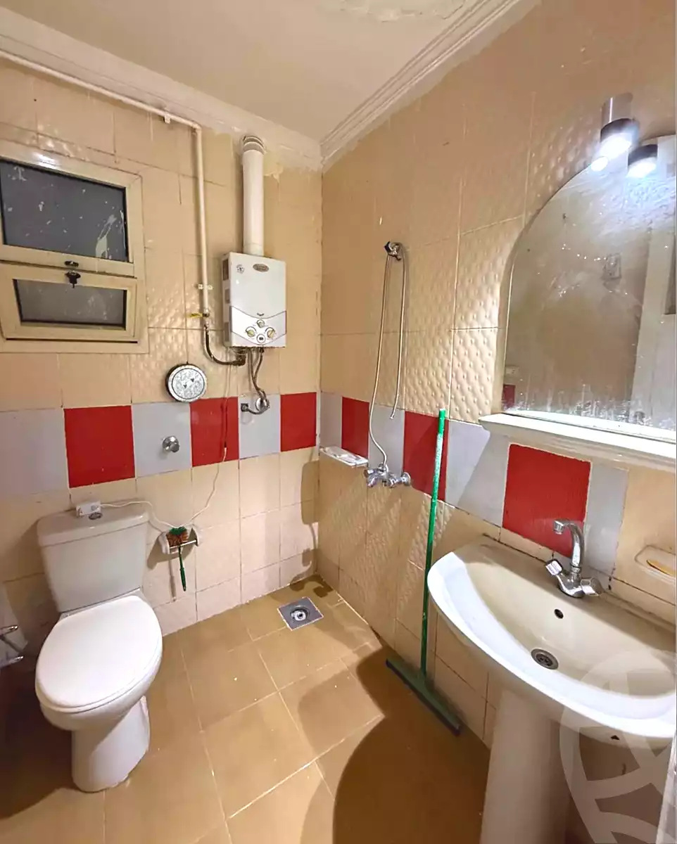 https://aqarmap.com.eg/en/listing/7154220-for-sale-alexandria-el-asafra-ahmed-tiesser-st