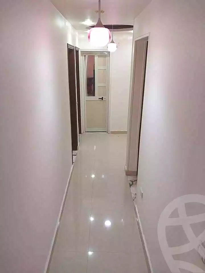 https://aqarmap.com.eg/en/listing/7154223-for-sale-cairo-helwan-helwan-el-sharkeya-ryad-pasha-st