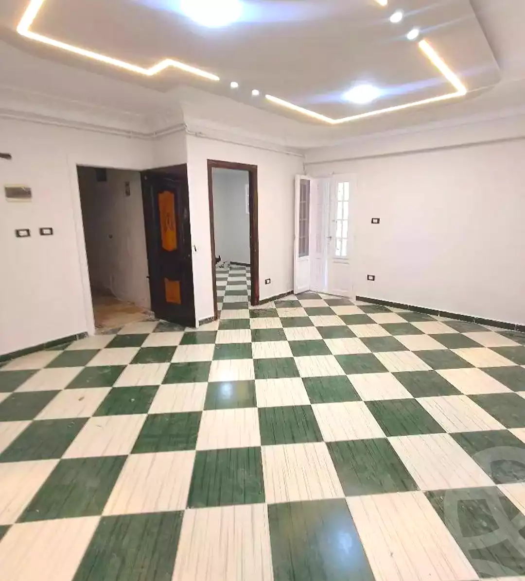 https://aqarmap.com.eg/en/listing/7154228-for-sale-alexandria-lsywf-el-falki