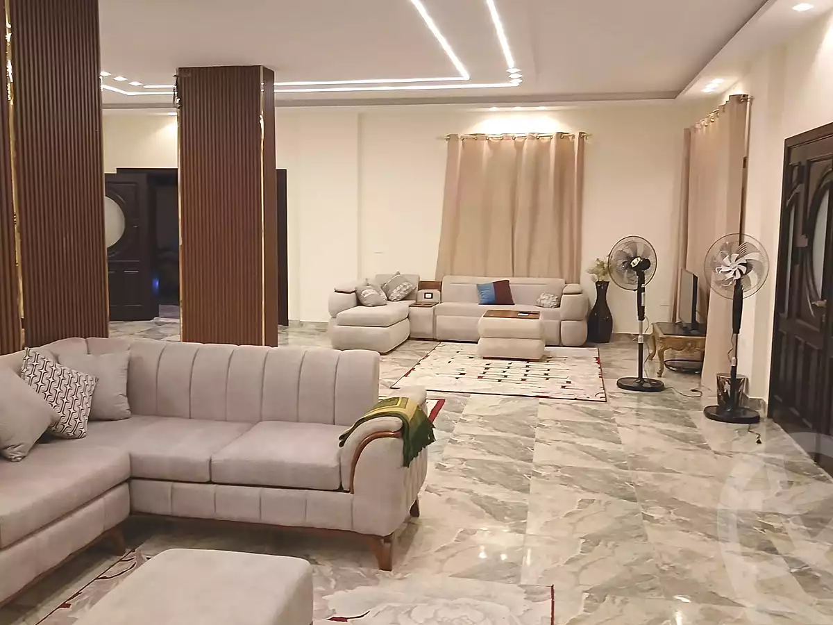 https://aqarmap.com.eg/ar/listing/7154513-for-rent-cairo-el-sheikh-zayed-city-lshykh-zyd-ljdyd-el-reef-el-oroby