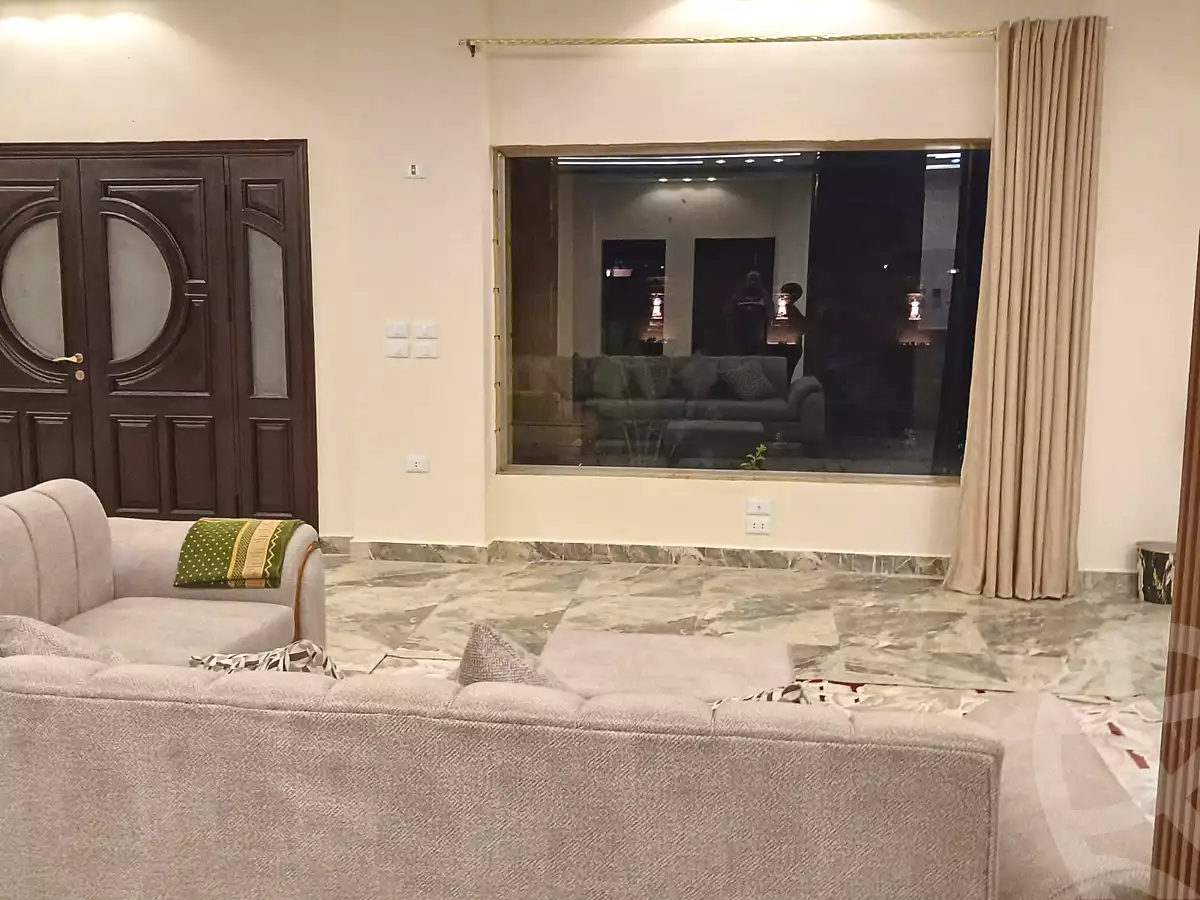 https://aqarmap.com.eg/ar/listing/7154513-for-rent-cairo-el-sheikh-zayed-city-lshykh-zyd-ljdyd-el-reef-el-oroby