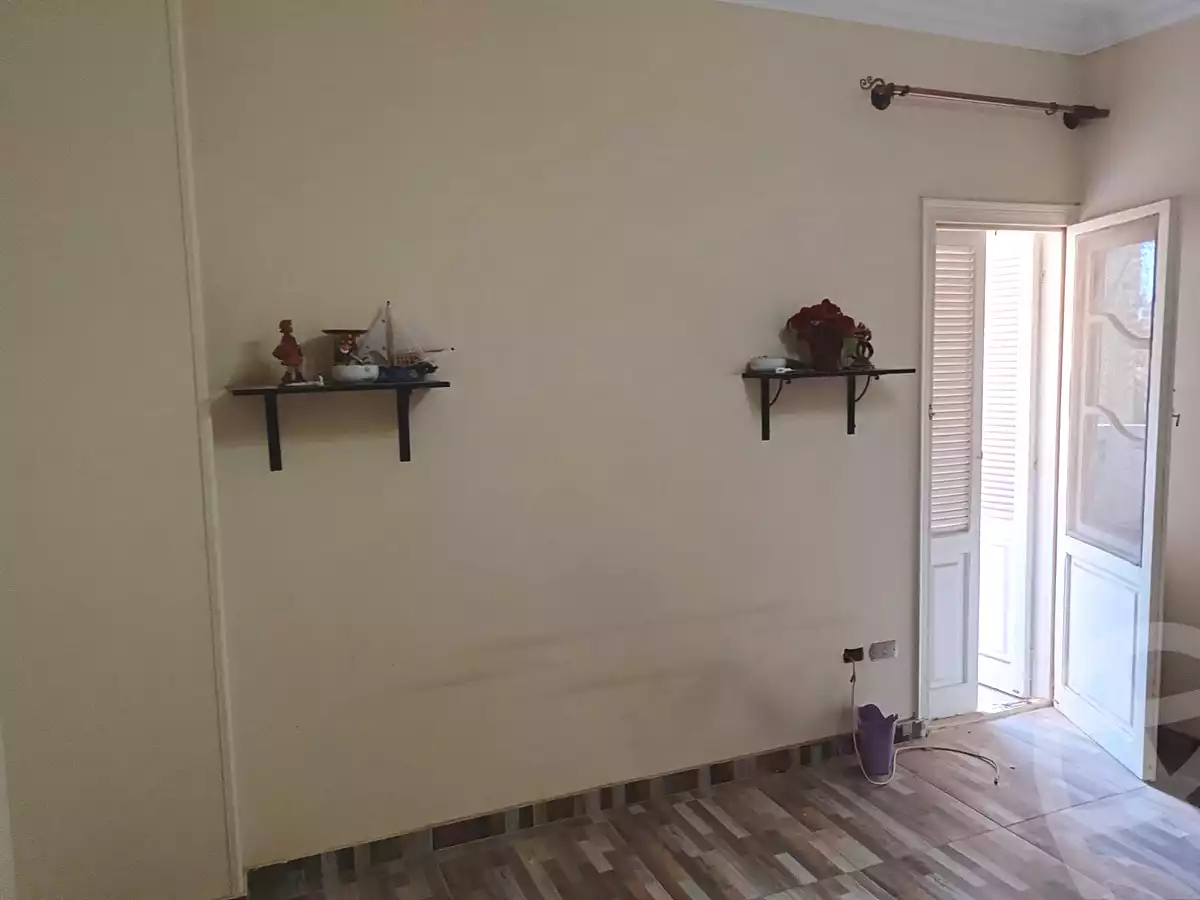 https://aqarmap.com.eg/ar/listing/7154763-for-rent-cairo-6th-of-october-el-ahyaa-neighborhood-3rd-al-hay-al-thalith-st